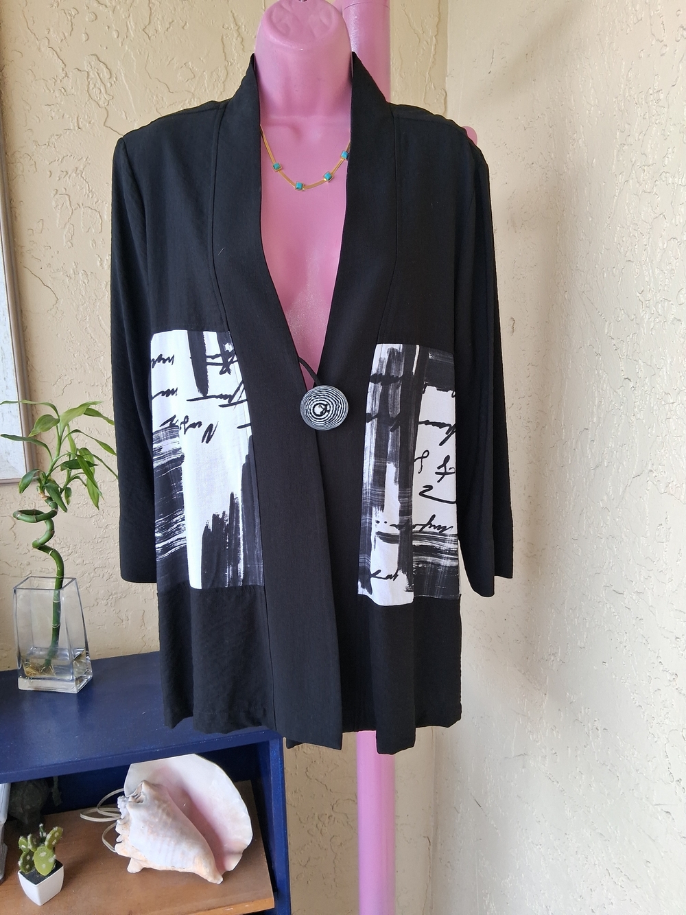 Black and White Open Front Women's Light Jacket/Cover - Picture 3 of 7
